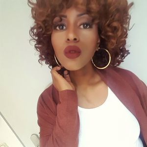 Meet your Posher, Christina